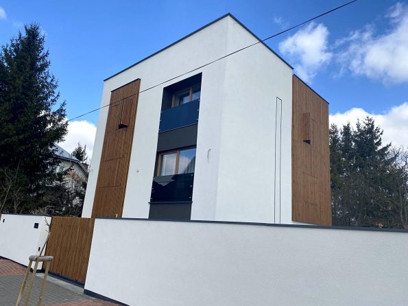 Kompleksowa modernizacja domu typu kostka z czasów PRL