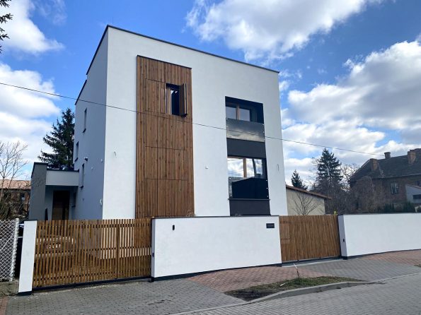 Kompleksowa modernizacja domu typu kostka z czasów PRL