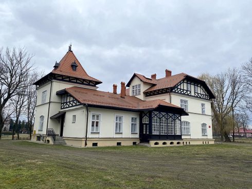 Rewitalizacja zabytkowej Oficyny Dworskiej w Medyce