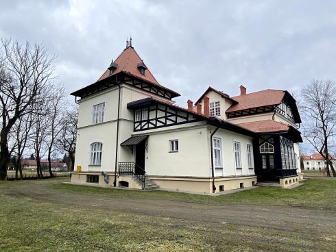 Rewitalizacja zabytkowej Oficyny Dworskiej w Medyce