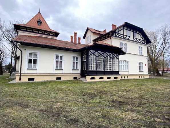 Rewitalizacja zabytkowej Oficyny Dworskiej w Medyce